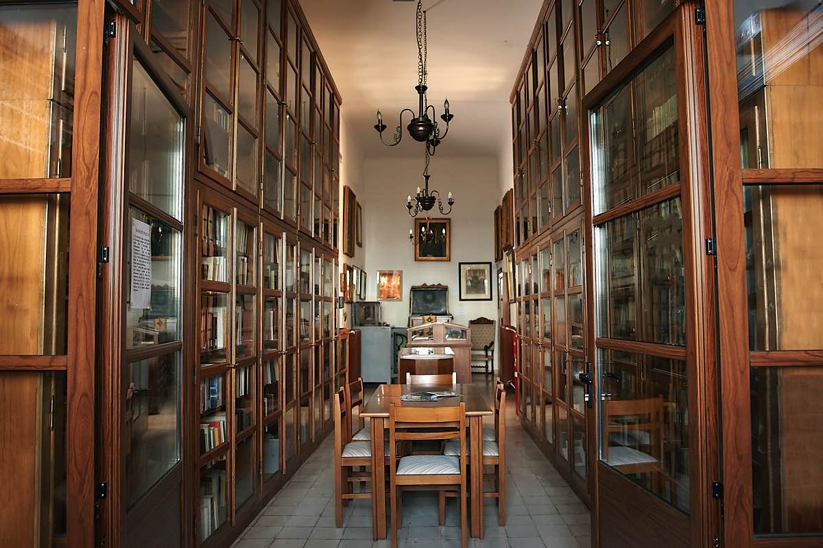 Δημόσια Ιστορική Βιβλιοθήκη Δημητσάνας